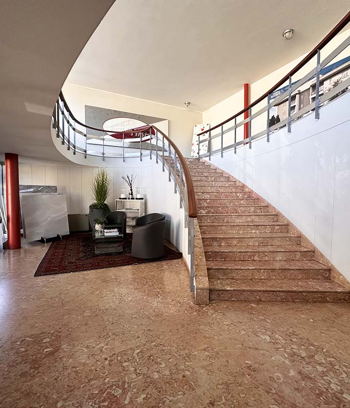 ingresso scalinata